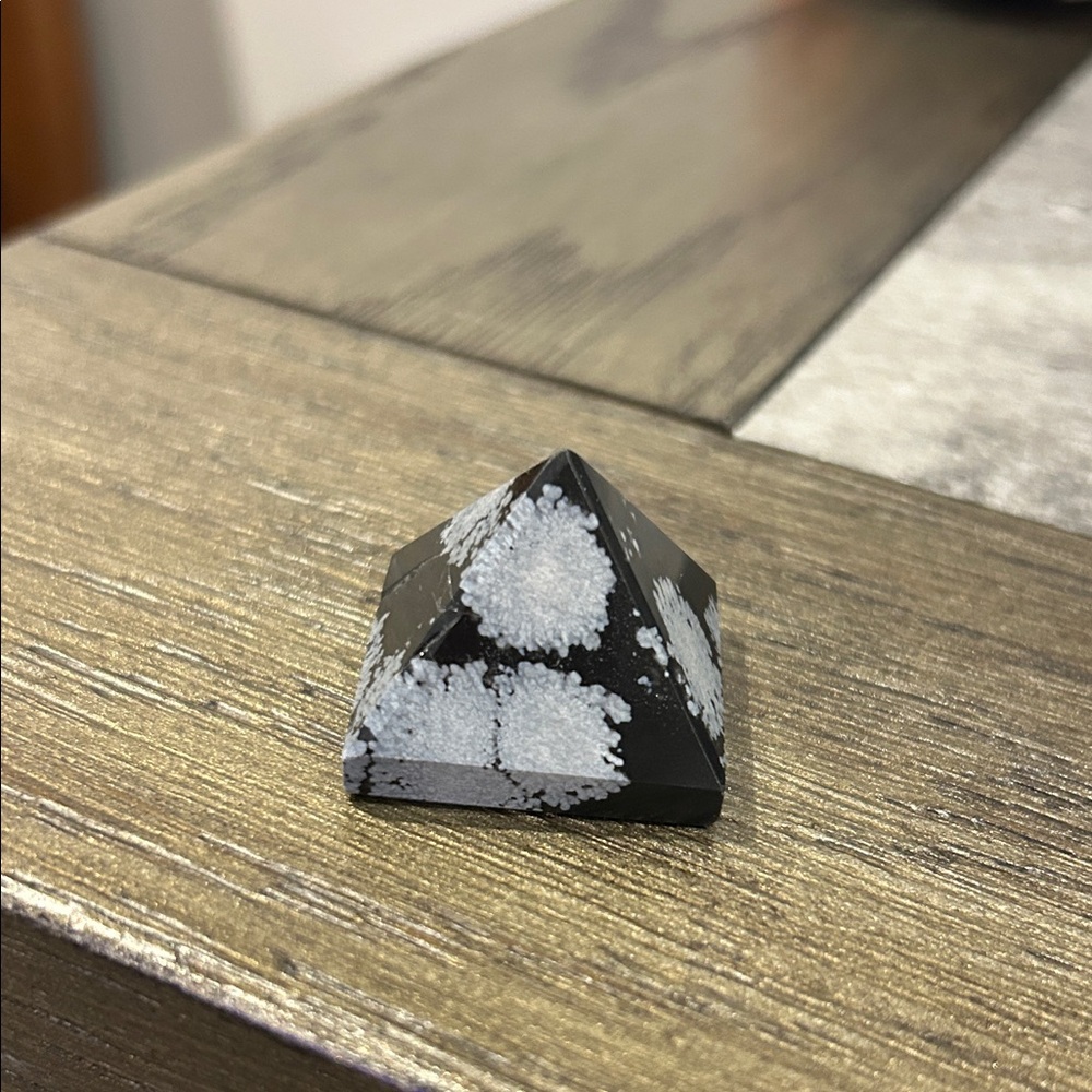 Snowflake Obsidian Pyramid Crystal - Black with Gray Snow Patterns - Picture 5 of 9